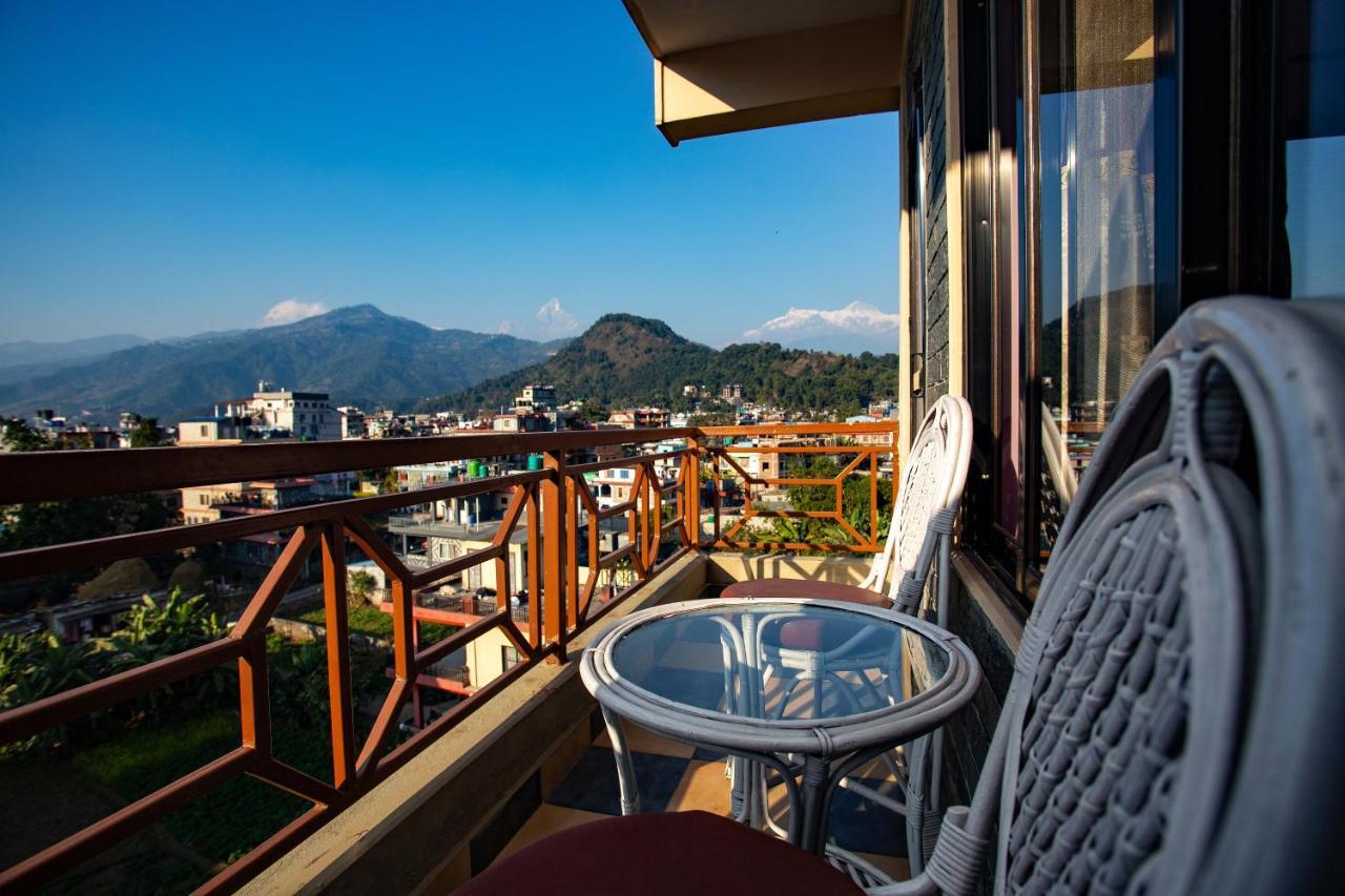 Hotel Orchid Покхара Экстерьер фото